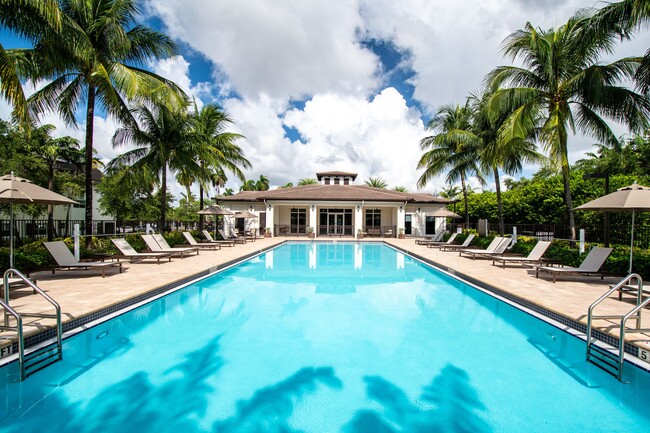 Legacy Riverwalk in Miami, FL - Foto de edificio - Building Photo