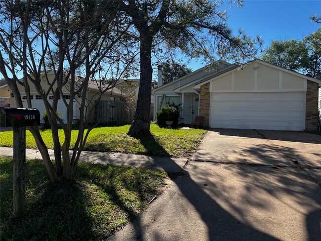 19439 Cypress Canyon Dr in Katy, TX - Foto de edificio - Building Photo