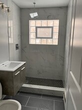 6118 W 63rd St, Unit 2 in Chicago, IL - Building Photo - Building Photo