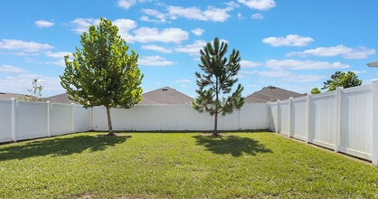 Bayport Place in Spring Hill, FL - Foto de edificio - Building Photo