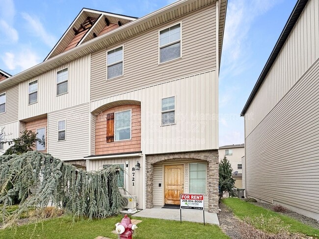 8721 W Pine Valley Ln in Boise, ID - Building Photo - Building Photo