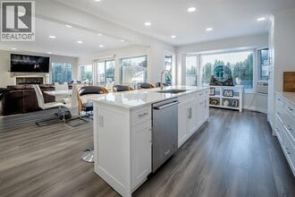 11451 Best St in Maple Ridge, BC - Building Photo - Building Photo