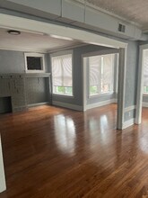 6715 S Ridgeland Ave in Chicago, IL - Building Photo - Building Photo