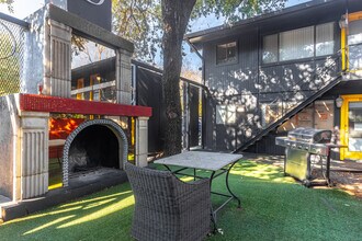 Drake in Dallas, TX - Foto de edificio - Building Photo