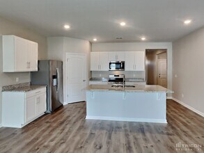 4074 Beach Wy in White House, TN - Building Photo - Building Photo