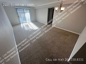 2401 Eilers Ln in Lodi, CA - Foto de edificio - Building Photo
