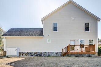 402 Marsh Island Dr in Swansboro, NC - Building Photo - Building Photo