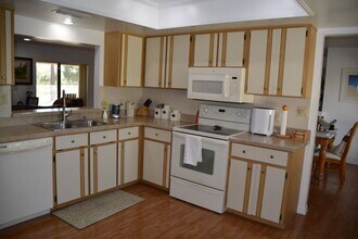 1045 Pine Island Rd in Merritt Island, FL - Building Photo - Building Photo