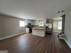 5964 Moon Dr in Lula, GA - Building Photo - Building Photo
