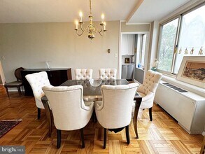 4000 Tunlaw Rd NW in Washington, DC - Building Photo - Building Photo