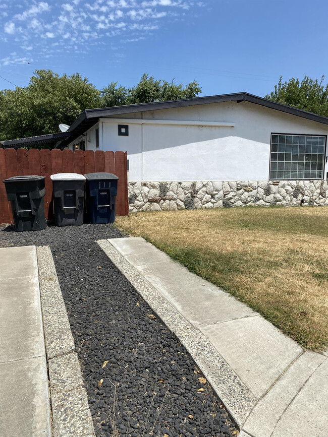 property at 111 W 23rd St