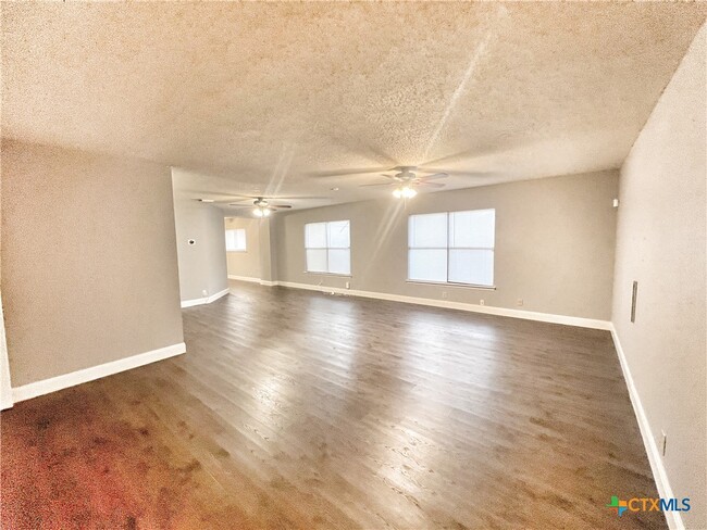 13907 Quarles St in San Antonio, TX - Building Photo - Building Photo