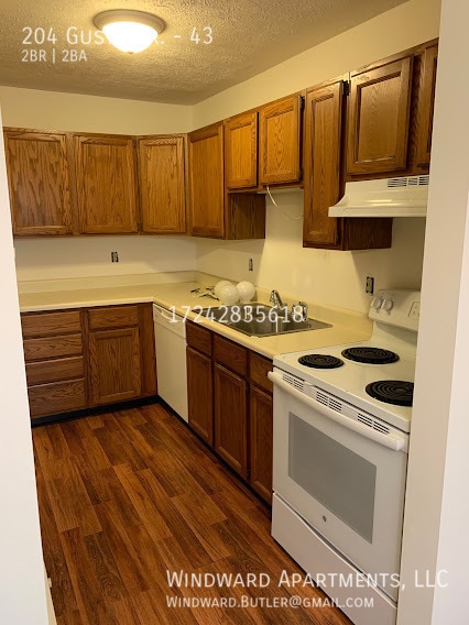 property at 204 Gusty Dr