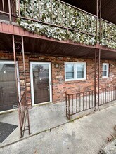 1014 Mary St in Evansville, IN - Building Photo - Building Photo