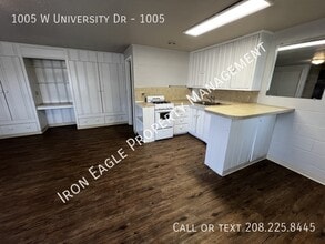 1005 W University Dr in Boise, ID - Building Photo - Building Photo