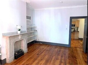 140 Trenton St, Unit 01 in Boston, MA - Building Photo - Building Photo
