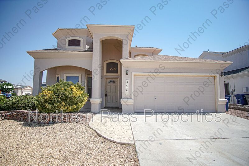5372 Guillermo Frias Ln in El Paso, TX - Building Photo