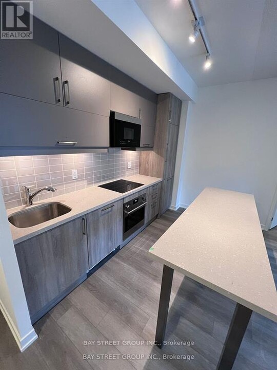 292-292 Verdale Crossing in Markham, ON - Building Photo