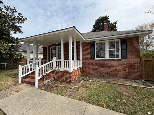 property at 23 Oak St NE