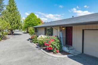 802 21st St SE in Auburn, WA - Building Photo - Building Photo