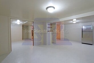 1402 Lusitana St in Honolulu, HI - Foto de edificio - Building Photo
