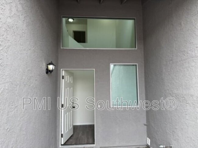 405 Anna Cir in Bullhead City, AZ - Building Photo - Building Photo