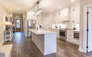 51 Saffron Cir in Little Rock, AR - Building Photo - Building Photo