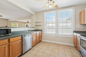 5705 Prytania St in New Orleans, LA - Foto de edificio - Building Photo