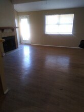 415 Valley Mills Dr in Arlington, TX - Building Photo - Building Photo