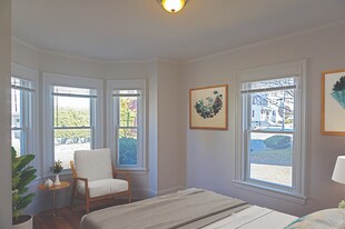 25 Maple St, Unit 25-1R in Waltham, MA - Building Photo