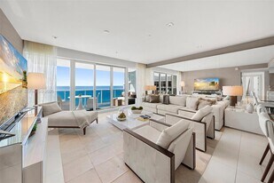 102 24th St in Miami Beach, FL - Building Photo