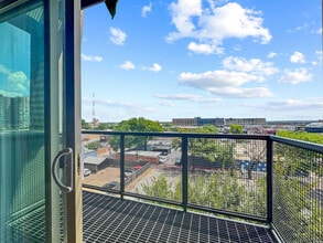 2916 Indiana St in Dallas, TX - Foto de edificio - Building Photo