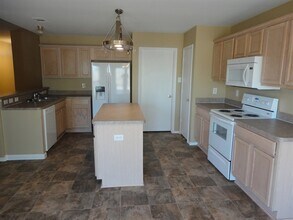 512 Timber Dr in Waxahachie, TX - Building Photo - Building Photo