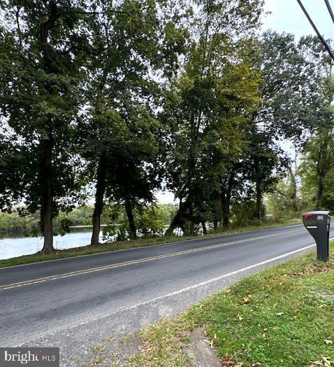property at 919 River Rd