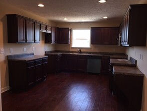 2604 Auldridge Dr in Christiana, TN - Building Photo - Building Photo
