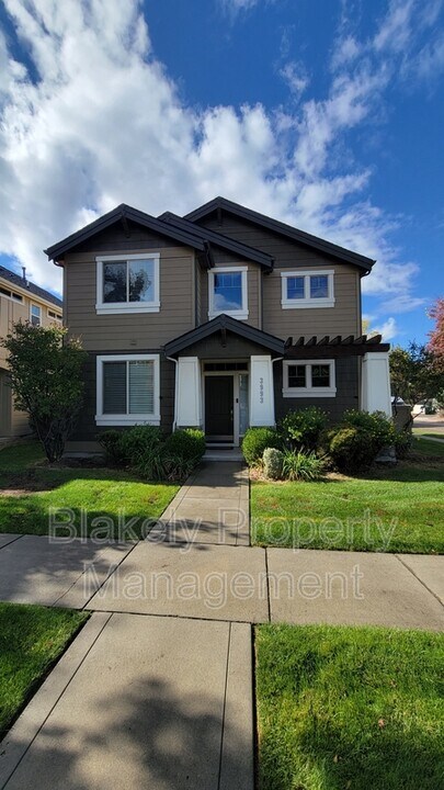 3993 N Heritage View Ave in Meridian, ID - Building Photo