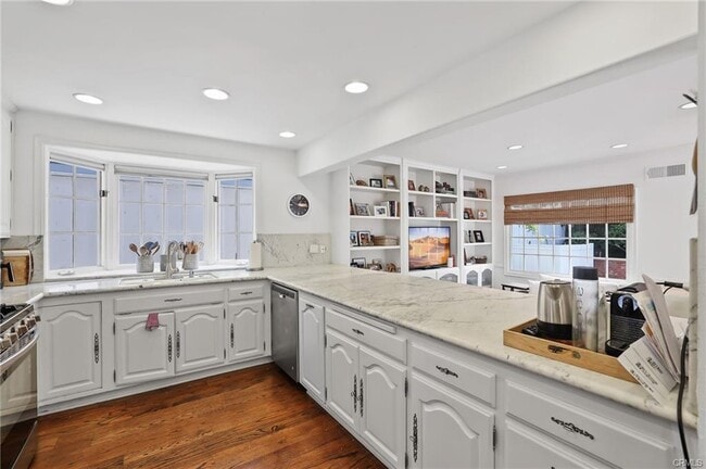 property at 1827 Port Charles Pl