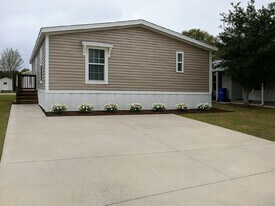 13613 Wesleyan Blvd in Orlando, FL - Building Photo