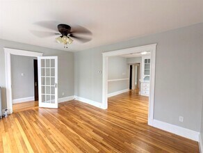 13 Kimball Rd, Unit 1 in Watertown, MA - Building Photo - Building Photo