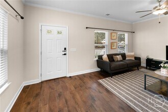 1403 E Anderson St in Savannah, GA - Foto de edificio - Building Photo