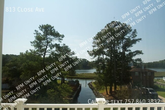 813 Close Ave in Virginia Beach, VA - Foto de edificio - Building Photo