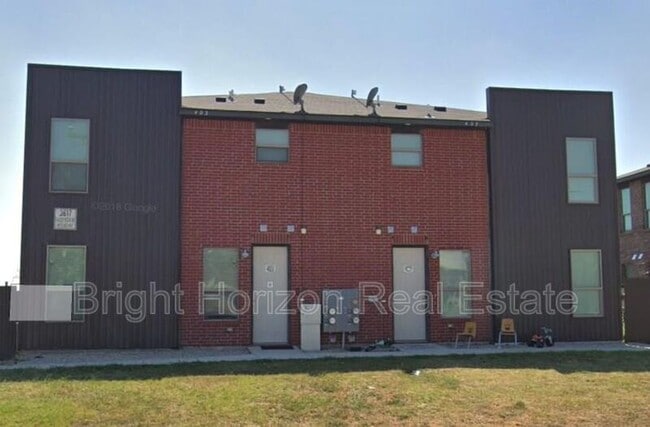 property at 3625 Valley Vista Dr