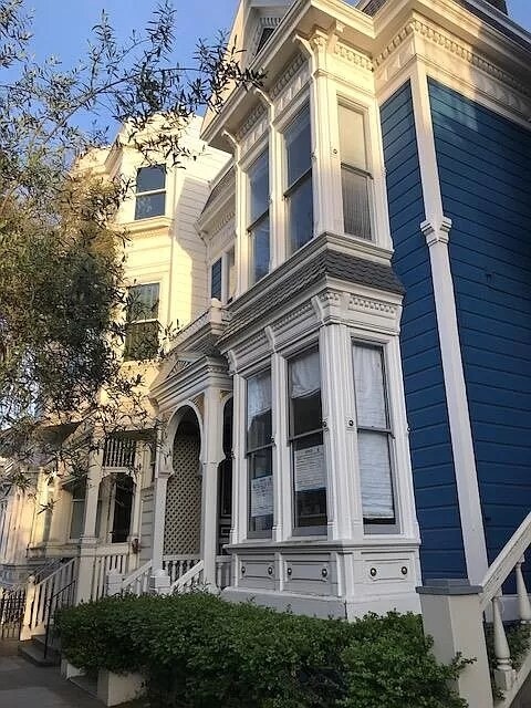 Sacramento Street in San Francisco, CA - Foto de edificio - Building Photo