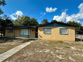 820 Martin L King Jr Ave in Lakeland, FL - Building Photo