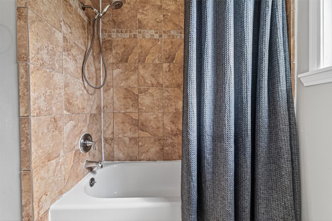 property at 519 Asheboro Dr