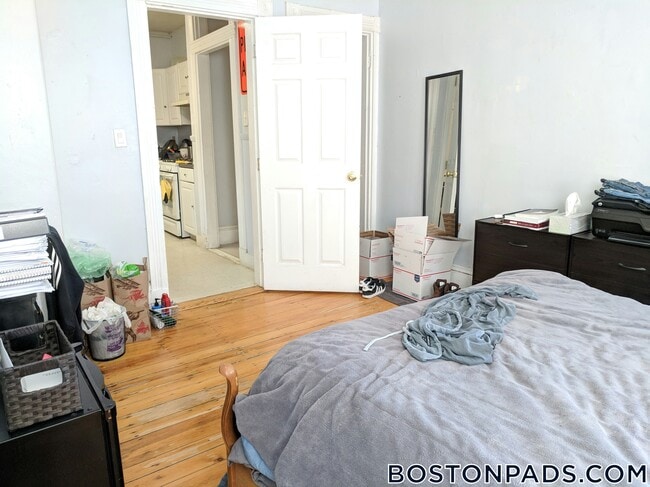 168 Hillside St in Boston, MA - Foto de edificio - Building Photo