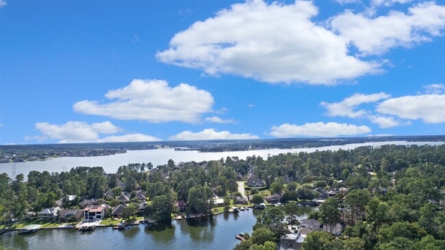 3030 Hemingway Dr in Montgomery, TX - Building Photo - Building Photo