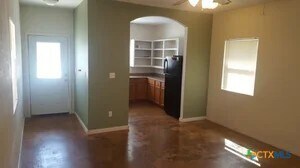 1112 Jones St in San Marcos, TX - Building Photo - Building Photo