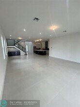 12526 Solana Bay Cir in Palm Beach Gardens, FL - Building Photo - Building Photo