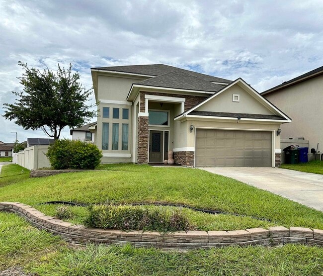 property at 302 Altozano Dr